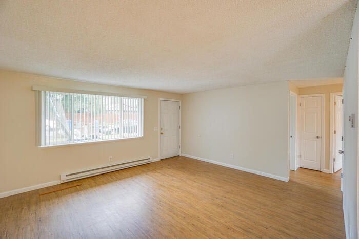 2915 East 33rd Street – photo 3