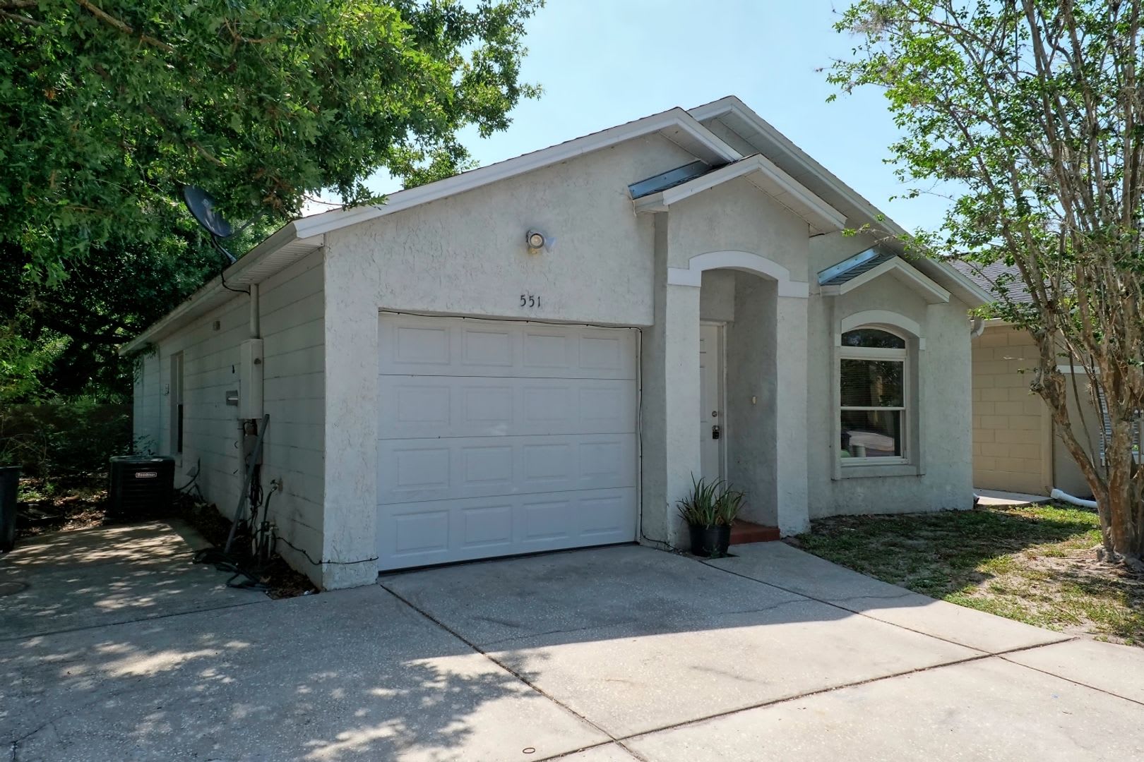 Spacious 3 Bedroom 2 Bath Home With 1 Car Garage Available Now In Altamonte Springs 100 Off First Months Rent – photo 2