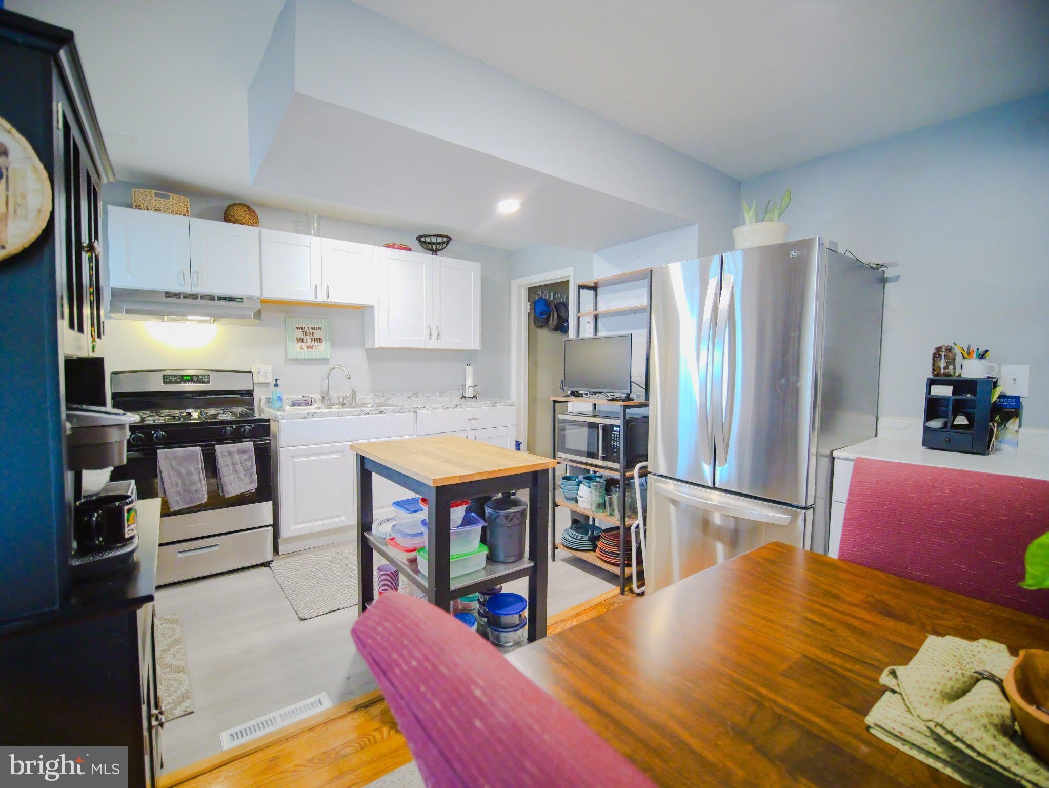 4011 BALFERN Avenue – photo 5