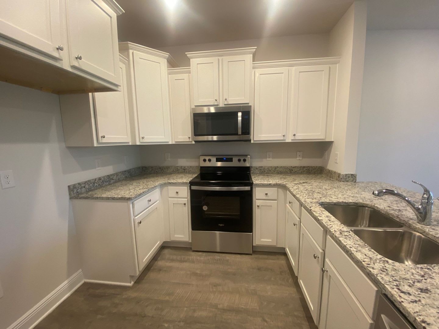 Modern Spacious Efficient Townhome In Lynn Haven Special 1 2 Off 1St Month S Rent Military Incentive – photo 4