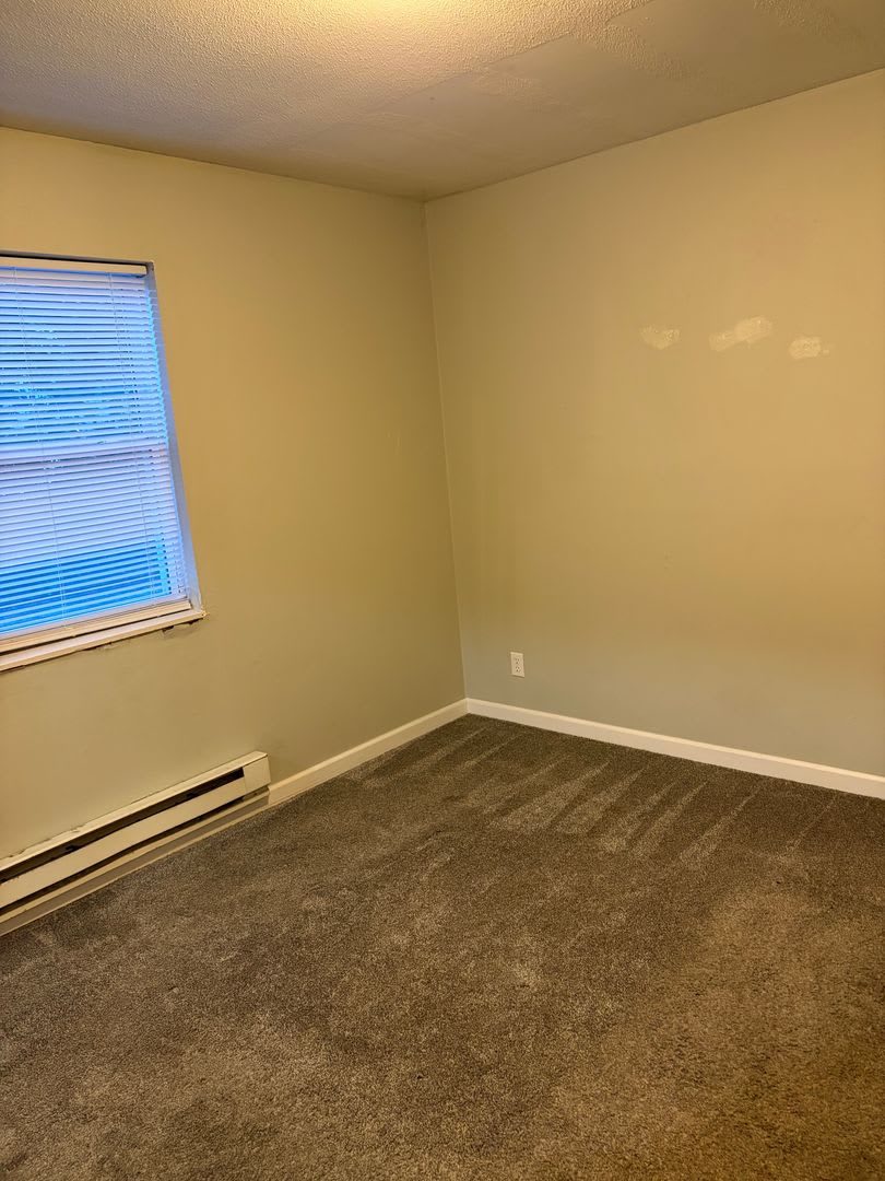 1104 W McCarty – photo 4