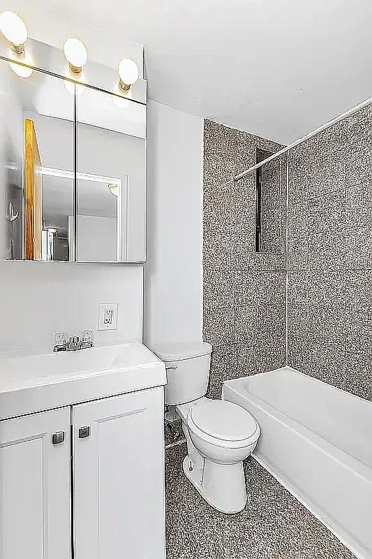 25 Thompson Street – photo 5