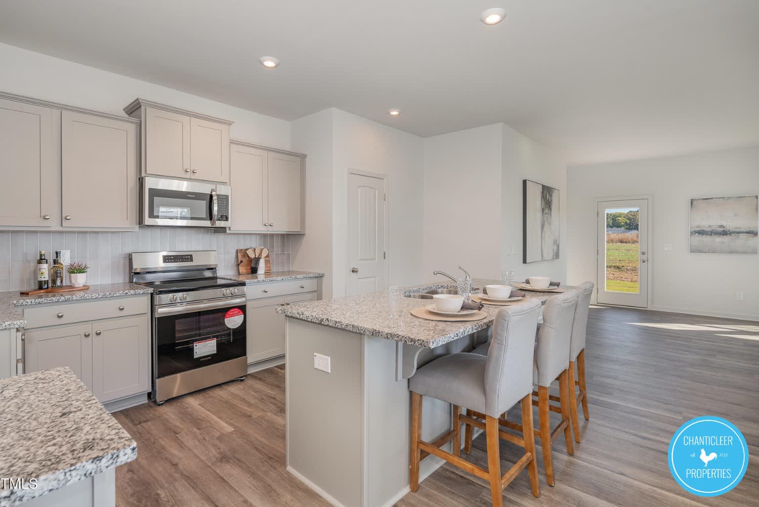 6748 Hardwick Lane – photo 4