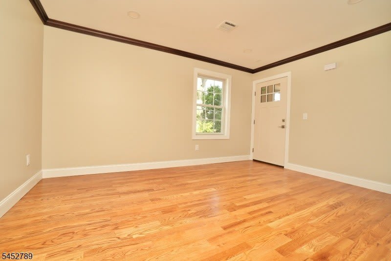 31 Bellevue Ave Unit 2 – photo 2