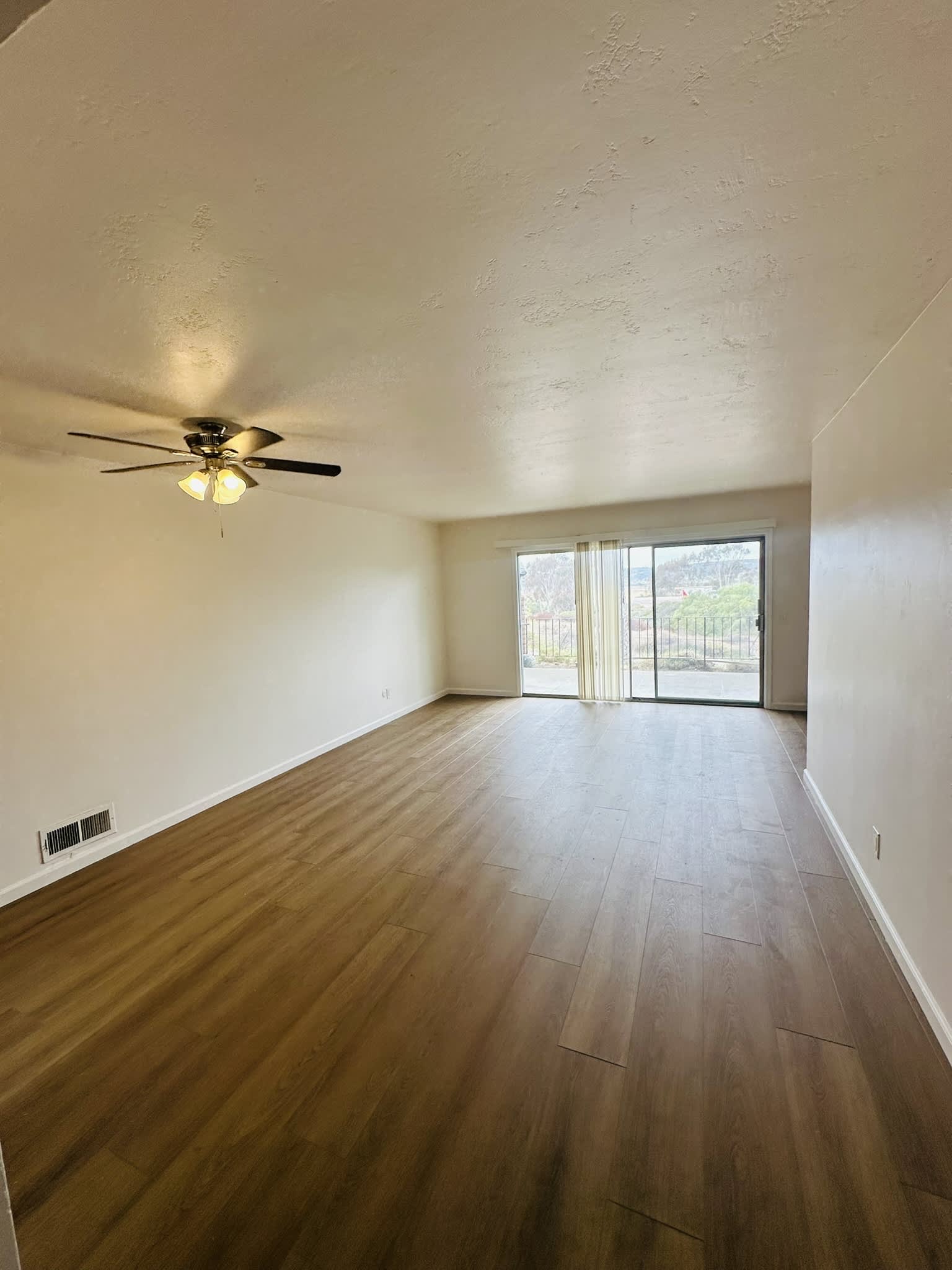 220 South El Camino Real – photo 4
