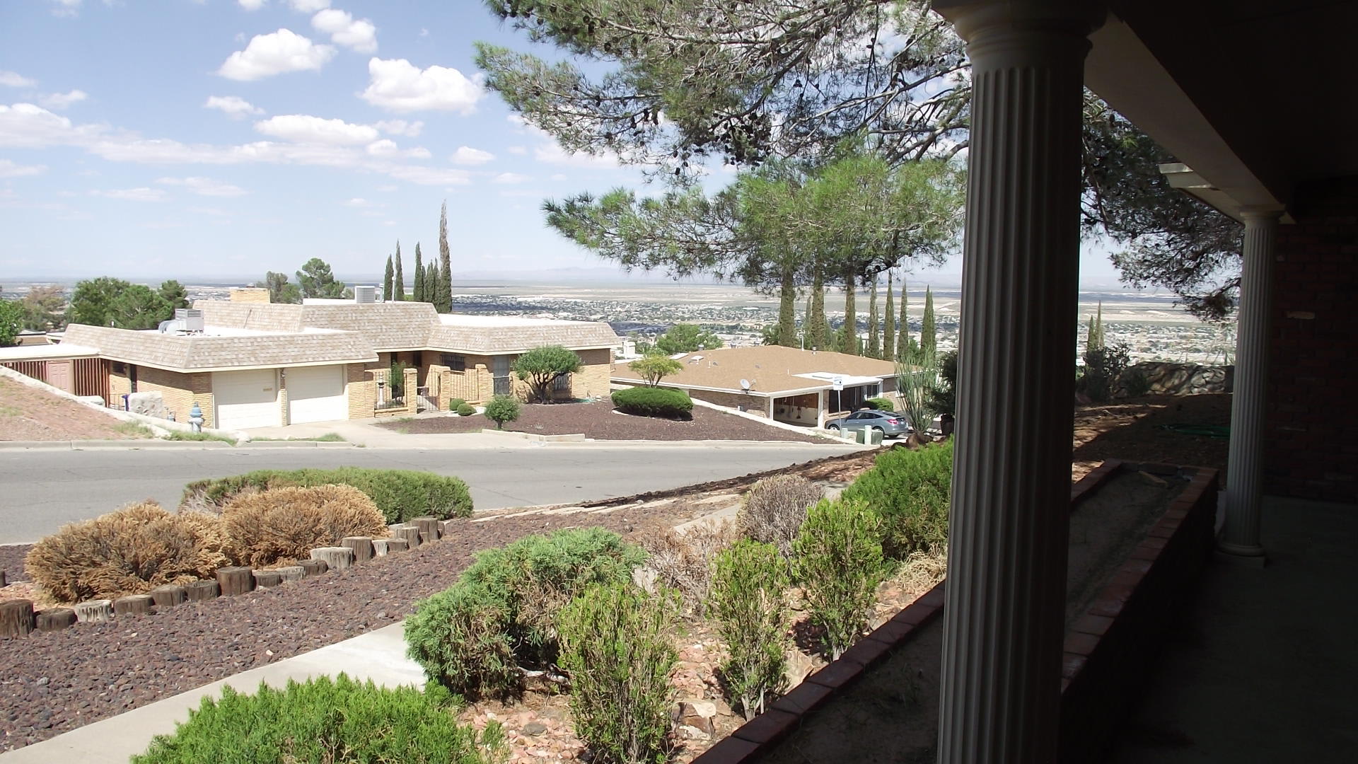 Mountain Park 4bed/3bath with Refrig A/C Pool and Mountain Views! – photo 3