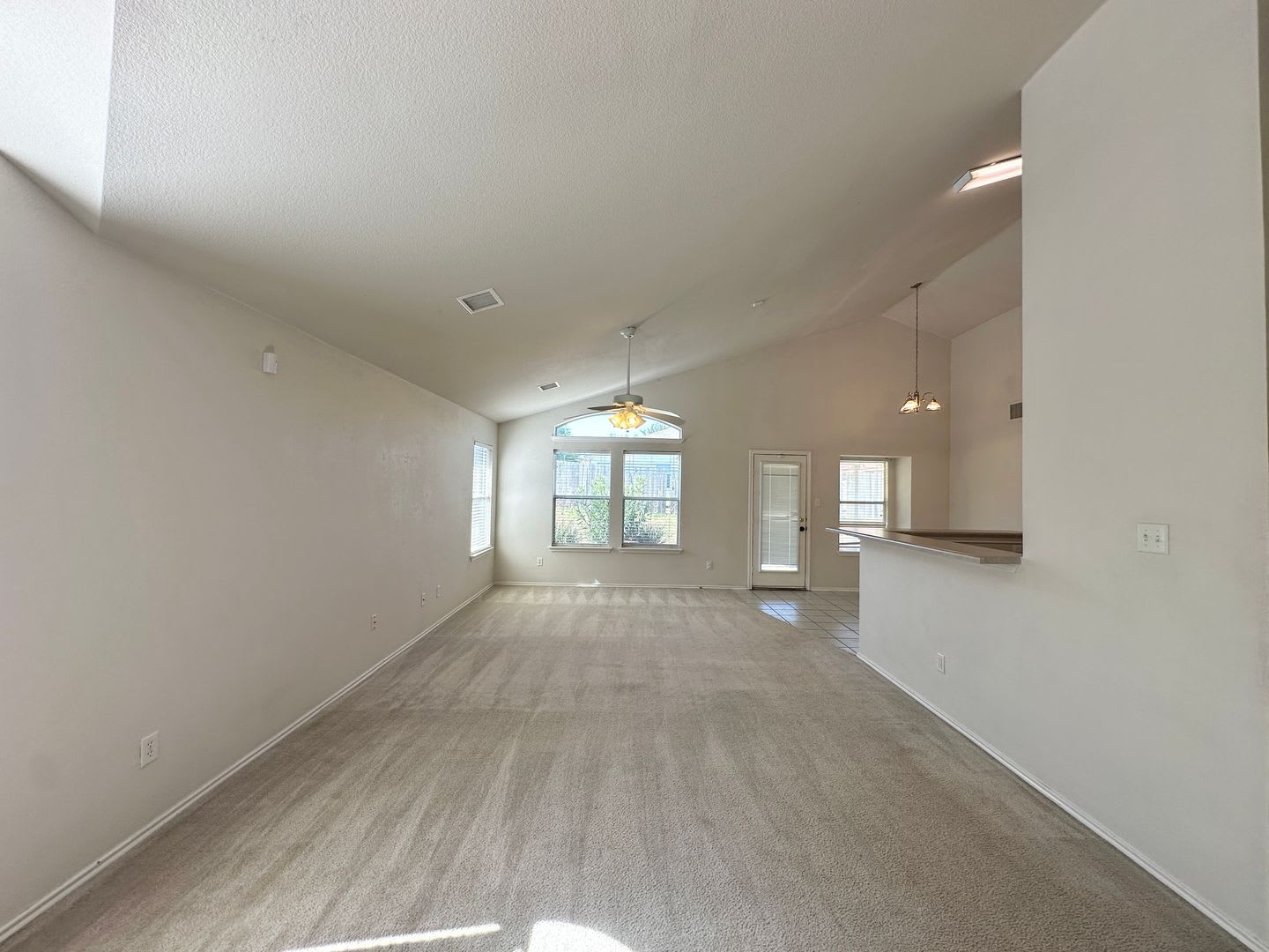4700 Sydney Harbour Court – photo 3