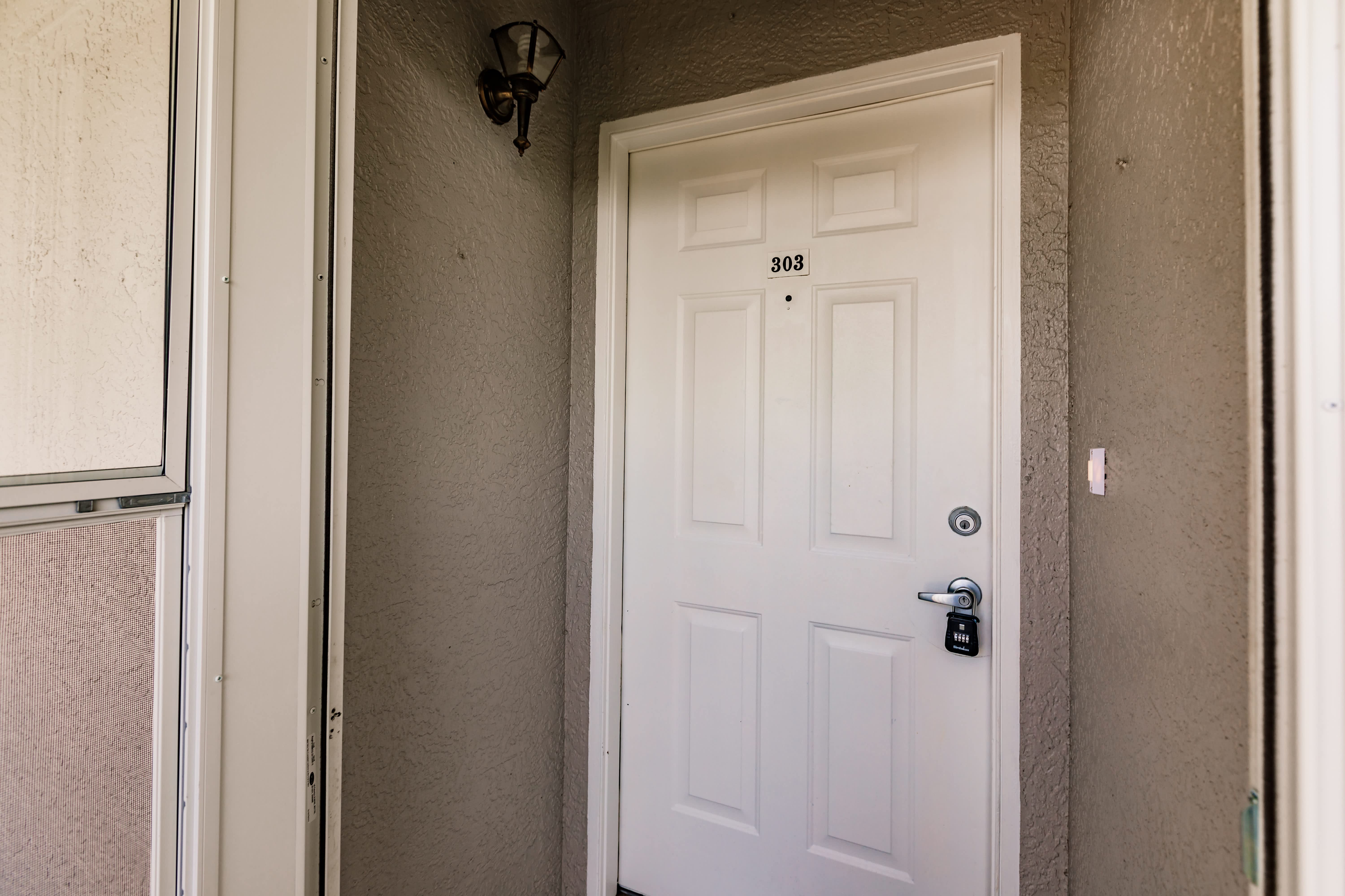 14461 Lakewood Trace Ct Apt 303 – photo 3