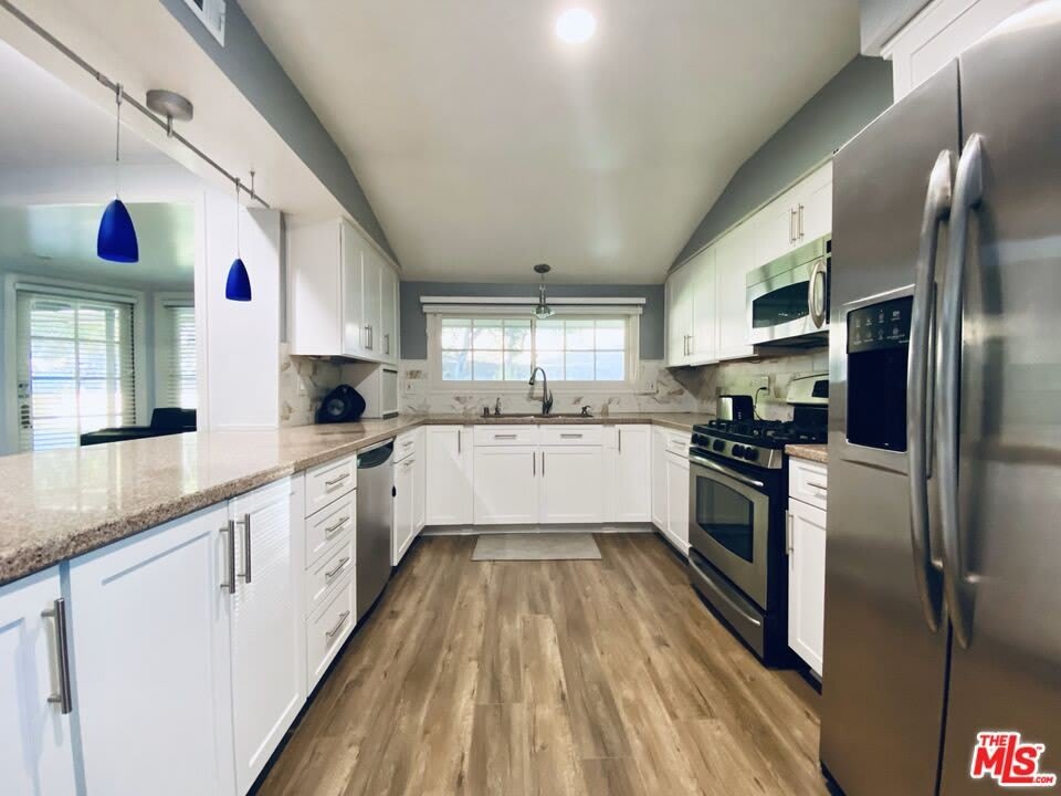 5904 Laramie Ave – photo 1
