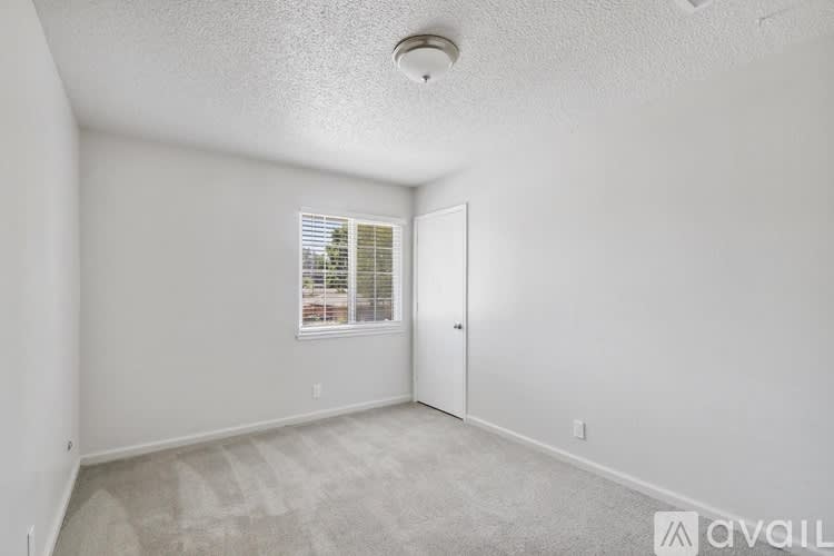 9101 La Riviera Dr – photo 3