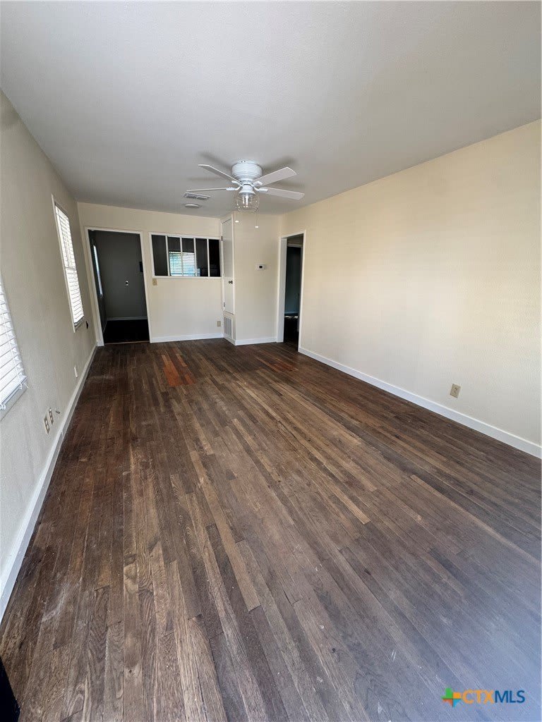1312 E Mistletoe Avenue – photo 3