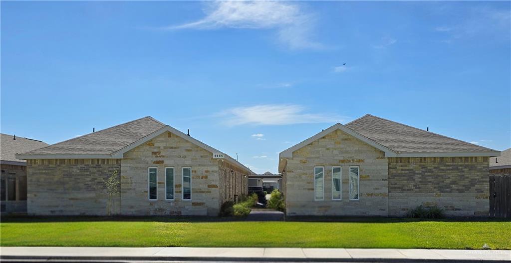 5005 North Hiawatha Drive – photo 1