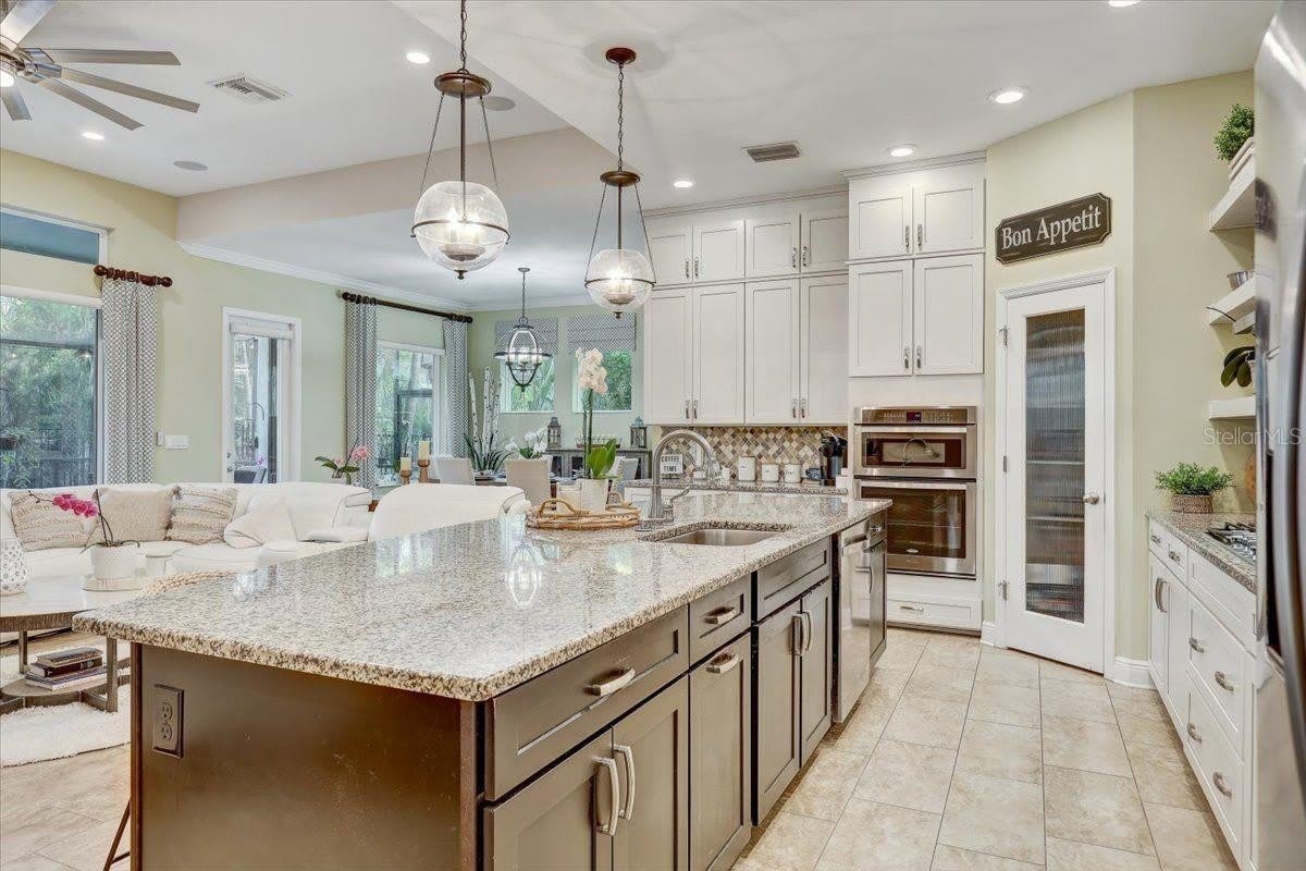 7209 MEETING HOUSE Lane – photo 5