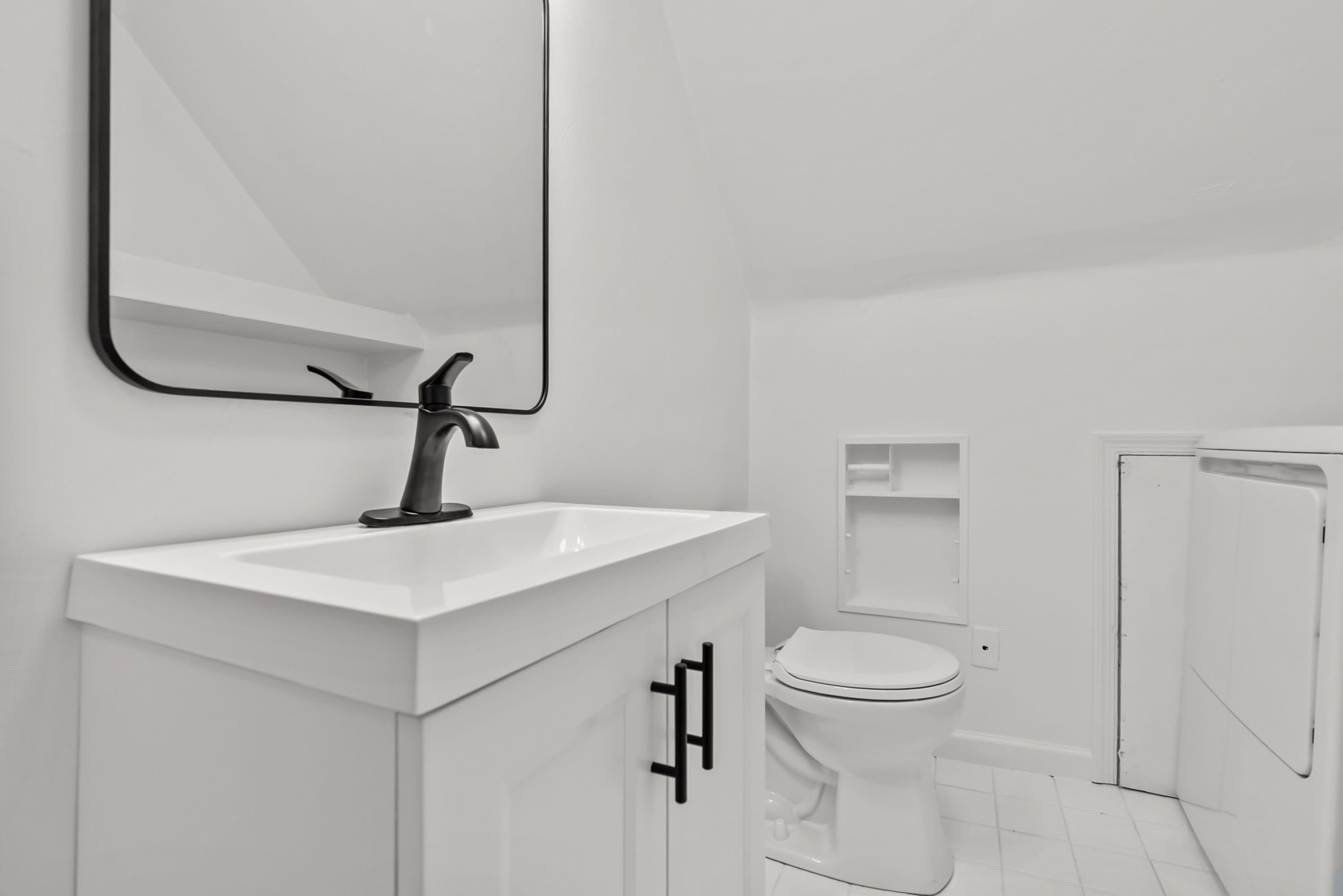 346 Fairfax Avenue – photo 5