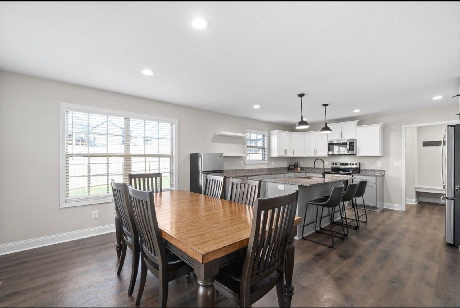Spacious 4Br House In Clarksville – photo 4