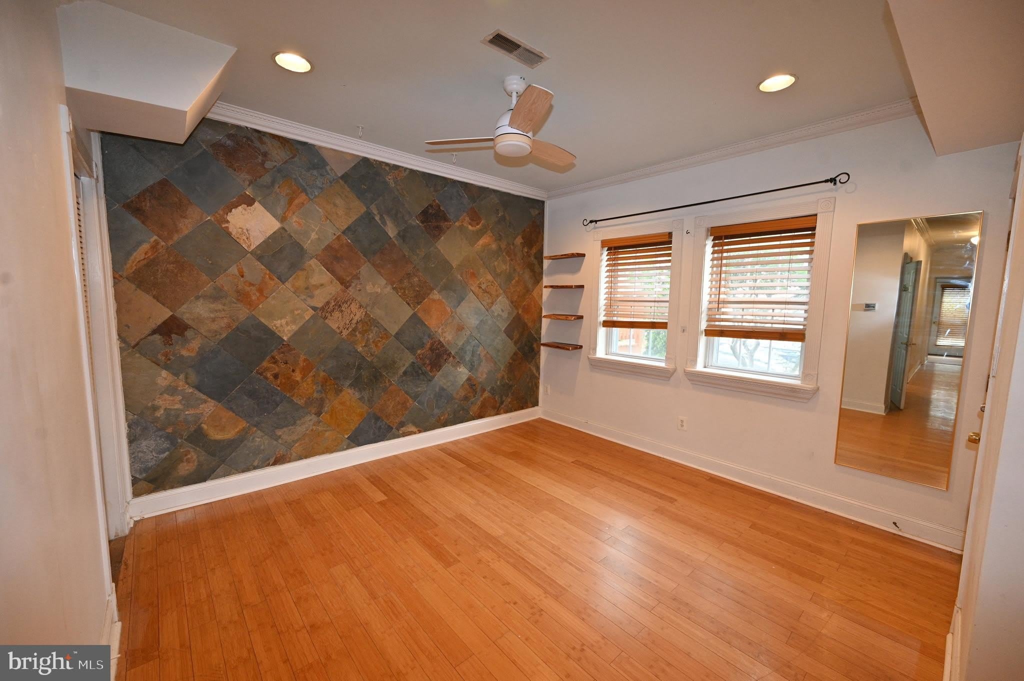 550 HOBART Place NW – photo 5