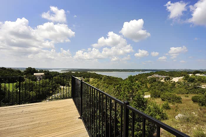 GORGEOUS VIEWS OF LAKE TRAVIS AT HUDSON BEND – photo 5