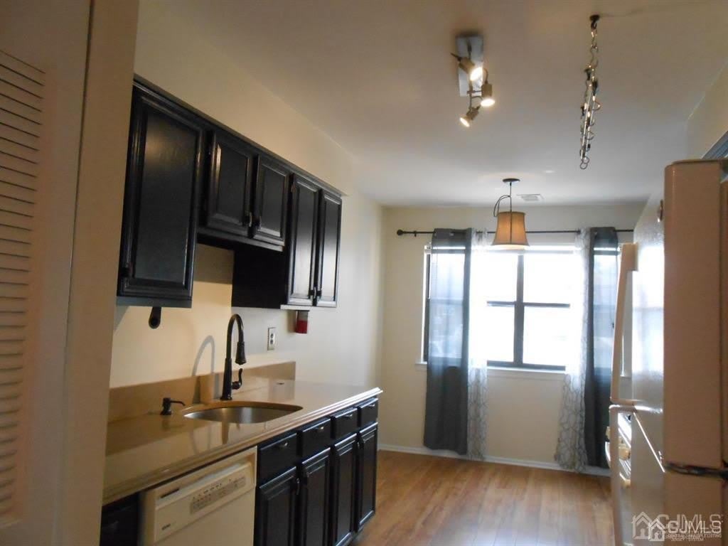 512 Sharon Garden Drive – photo 5