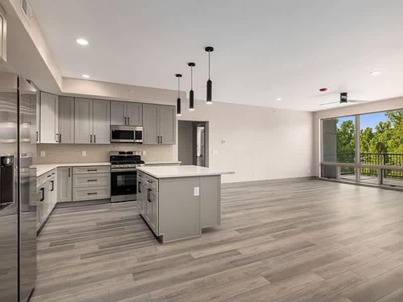 700 Blue River Pkwy – photo 3