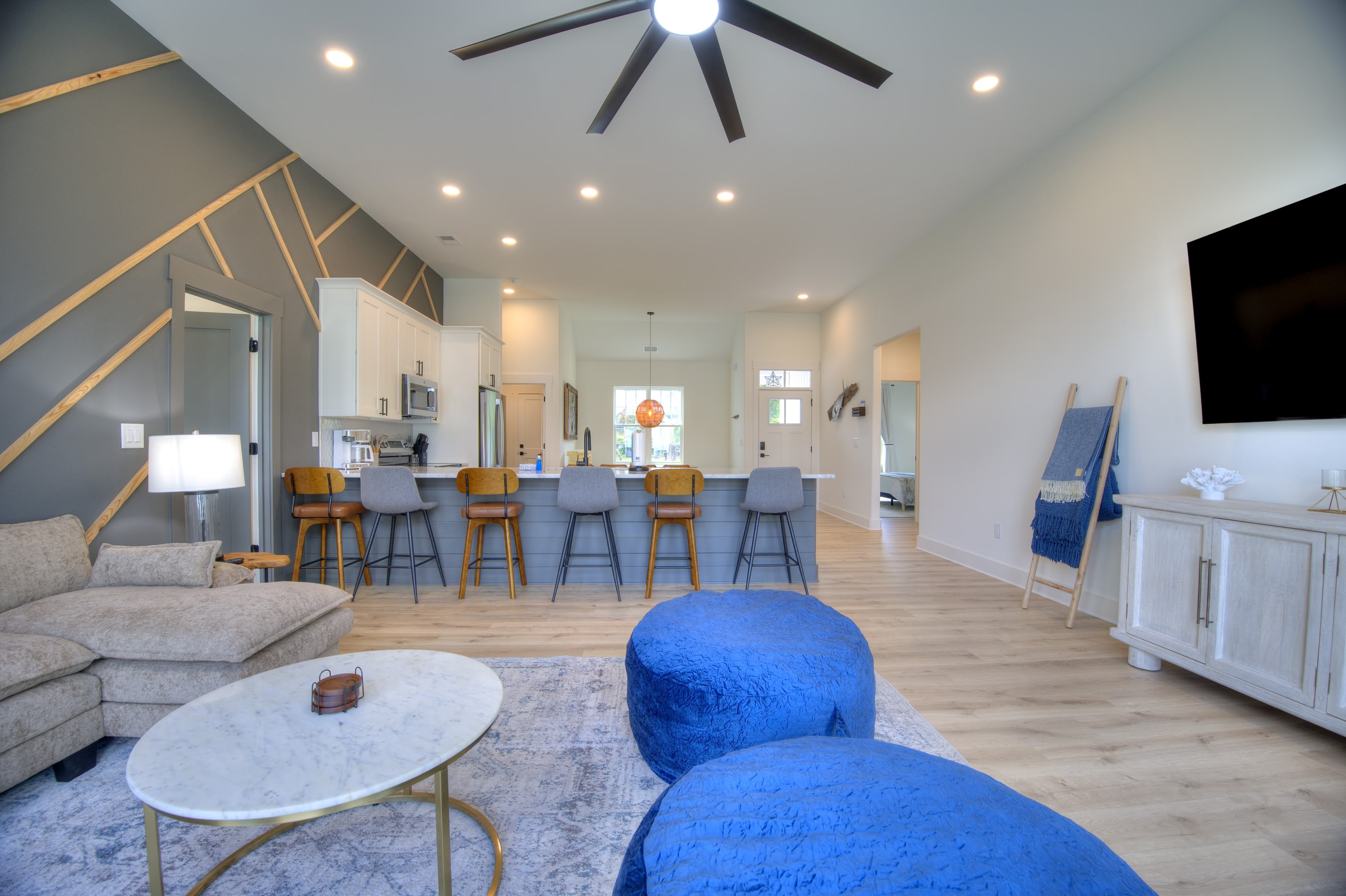4385 Kinlaw Street – photo 1