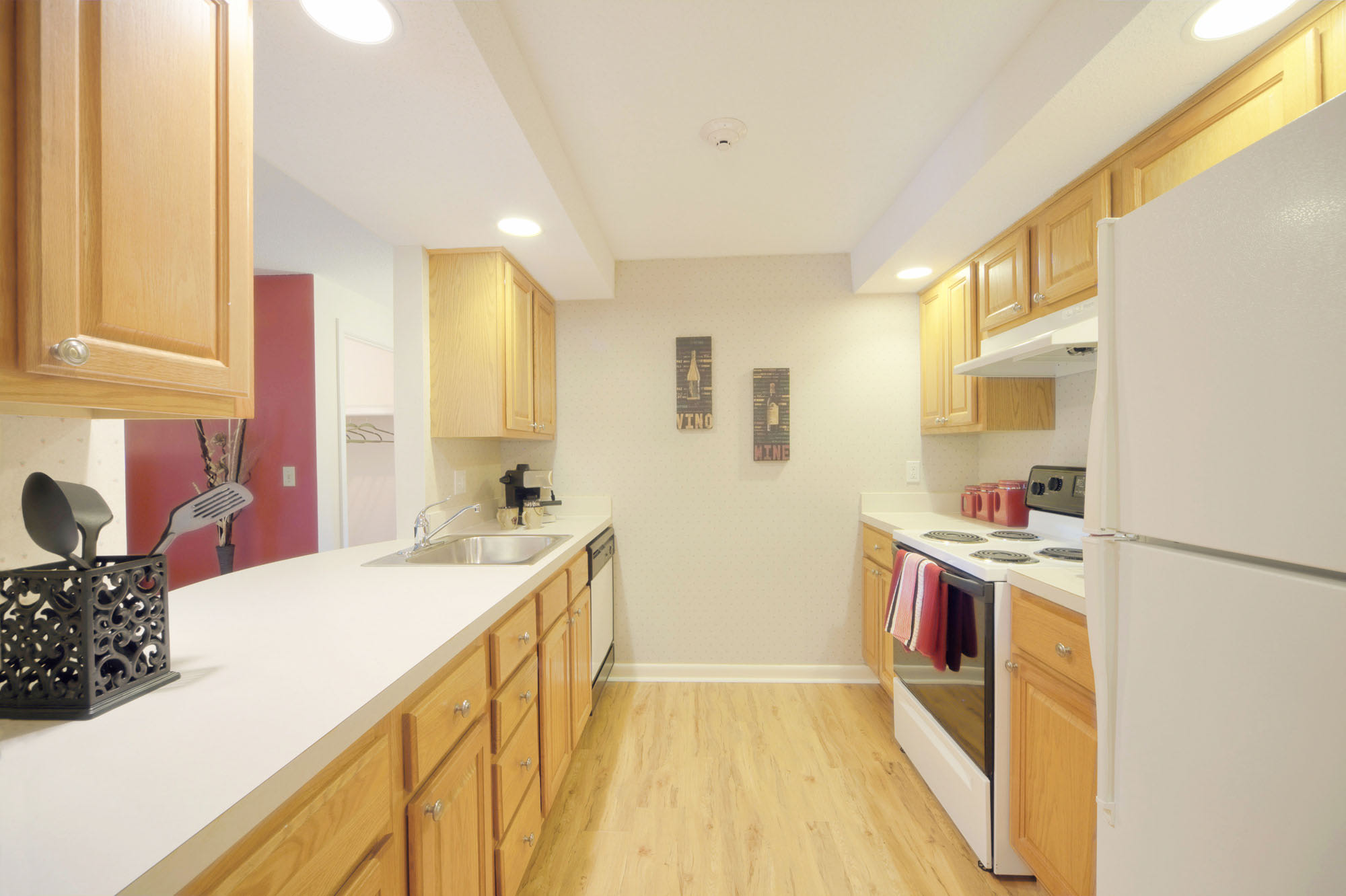 Royal Crest Estates Warwick – photo 1