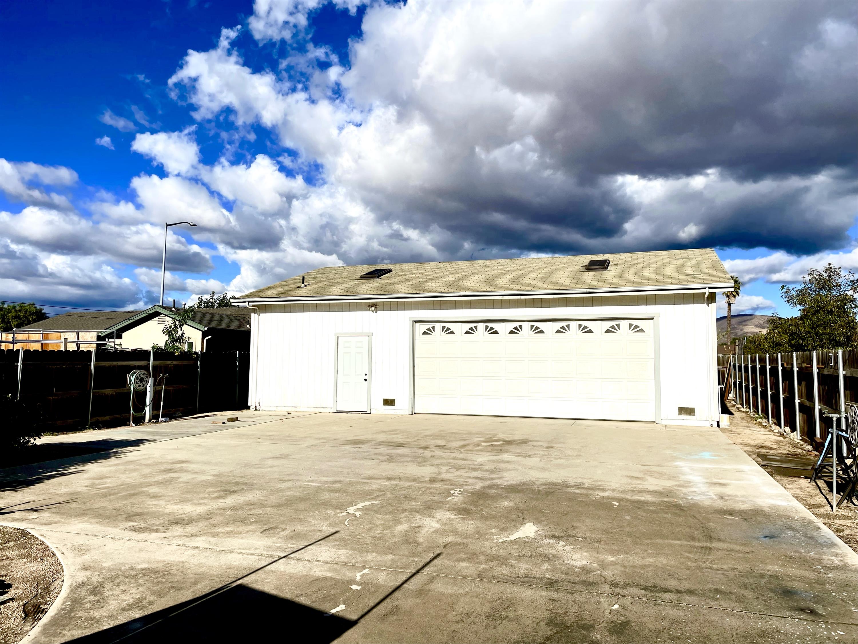 1525 Vosti Avenue – photo 2