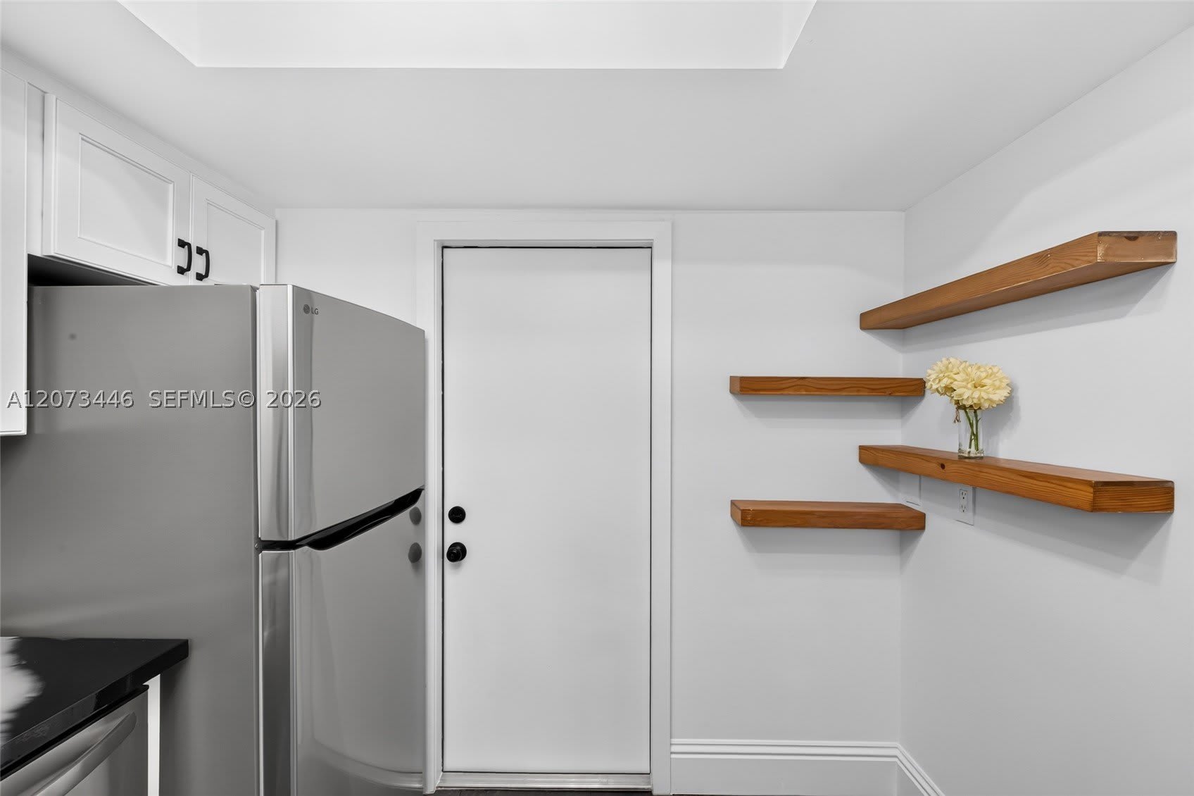 899 SE 2nd Ave – photo 5