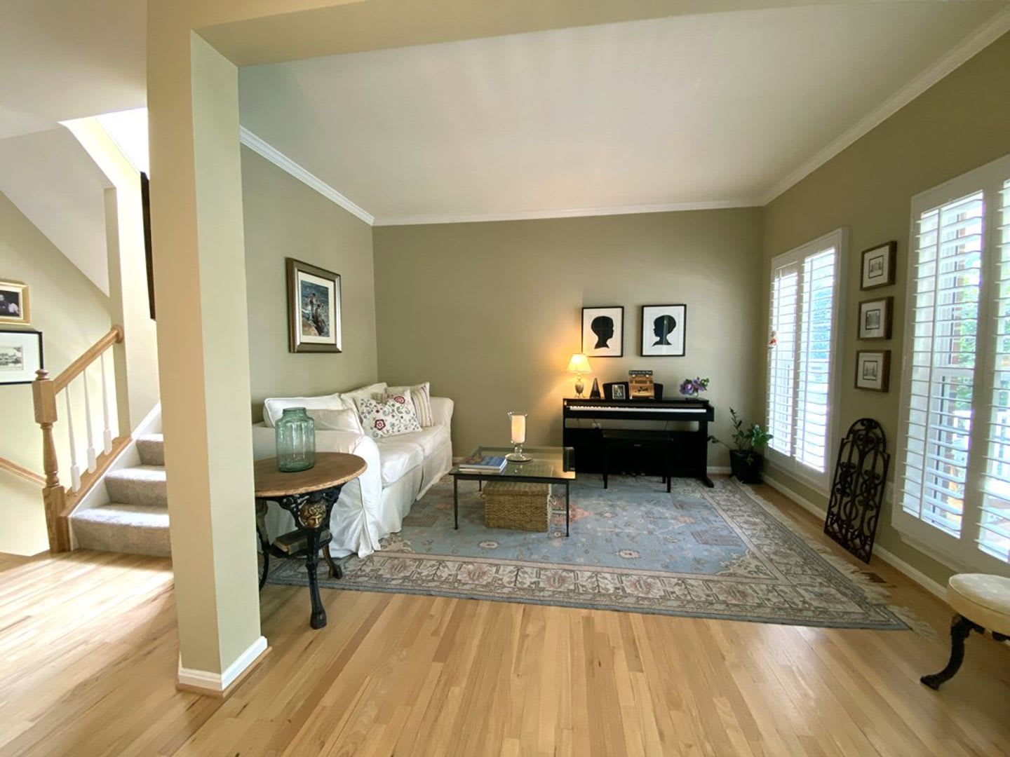 BEAUTIFULLY REMODELLED – photo 3