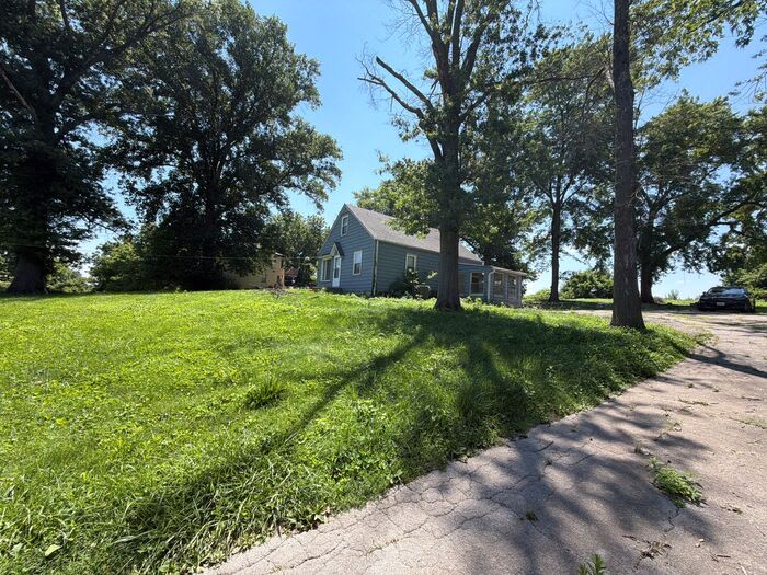 12326 Larimore Road – photo 2