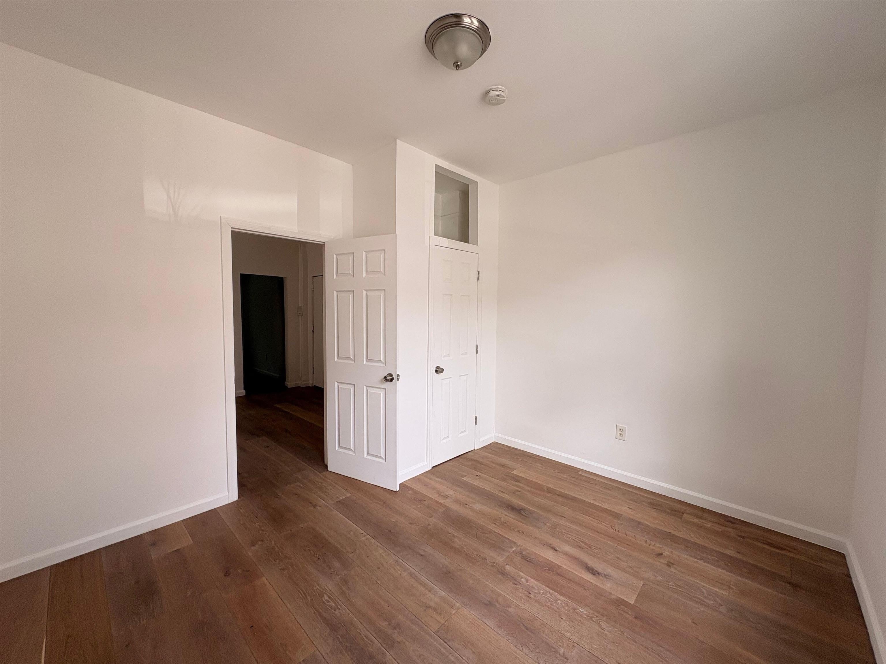 25 ROCK ST – photo 4