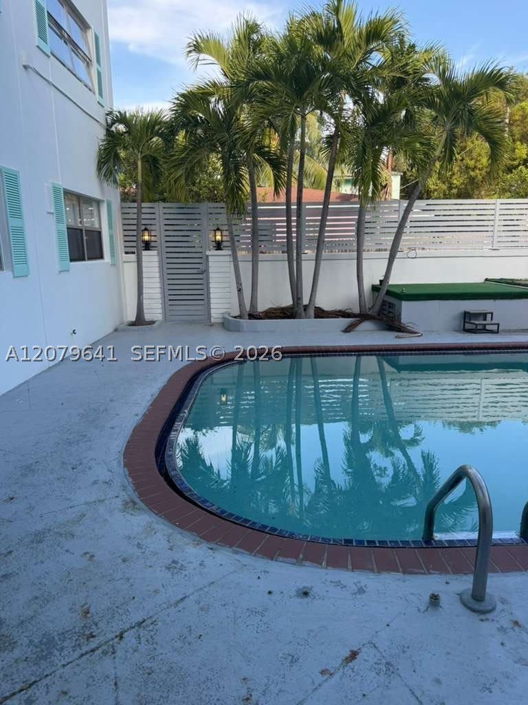 421 NE 68th St – photo 2