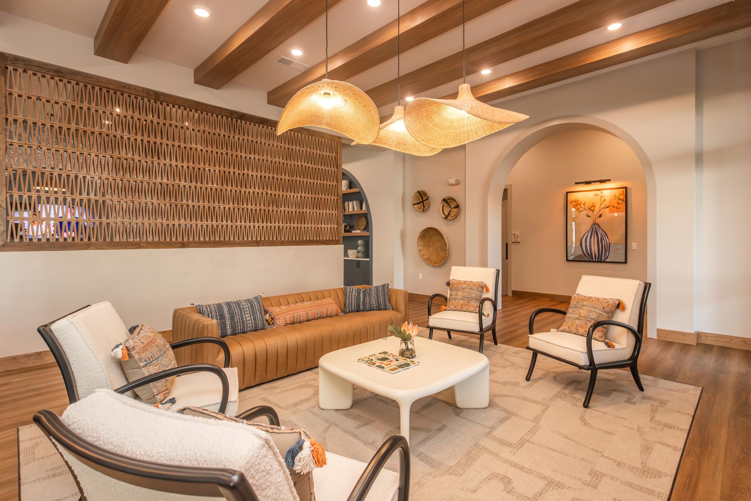 Middle Sound West Apartments – photo 2