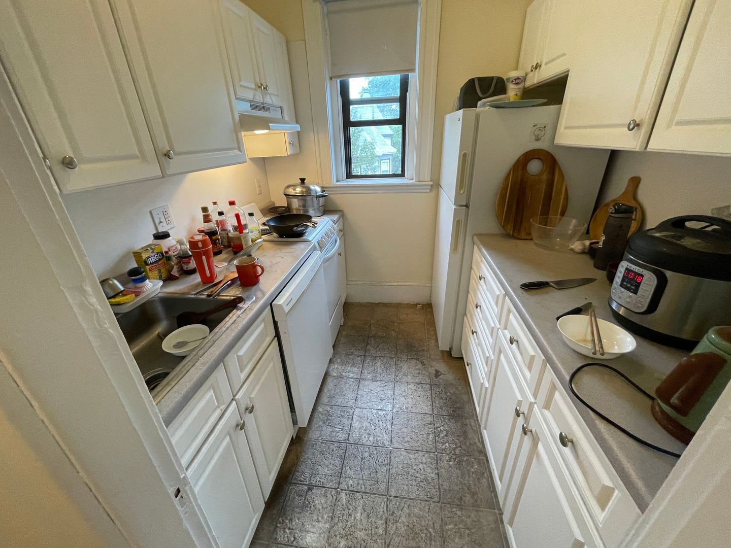 2 bedroom Brookline @ BU – photo 3