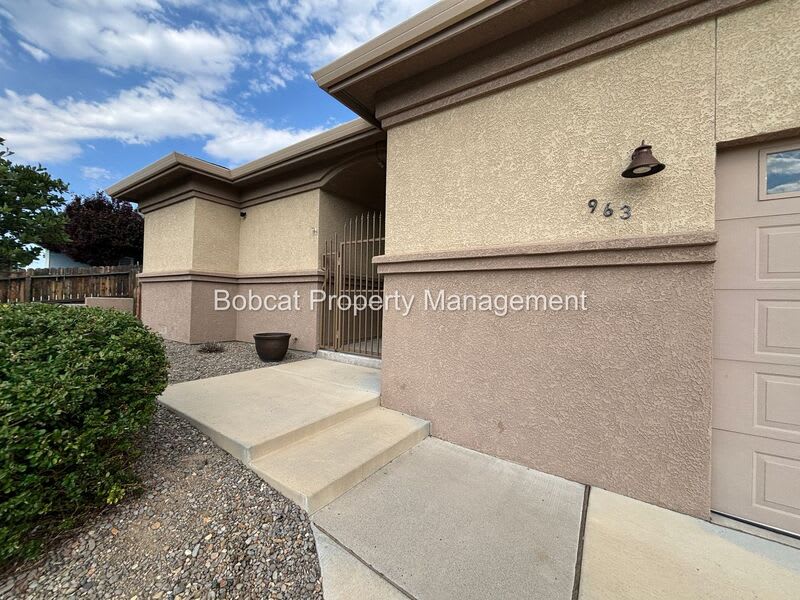 963 Ranchview Cir – photo 2
