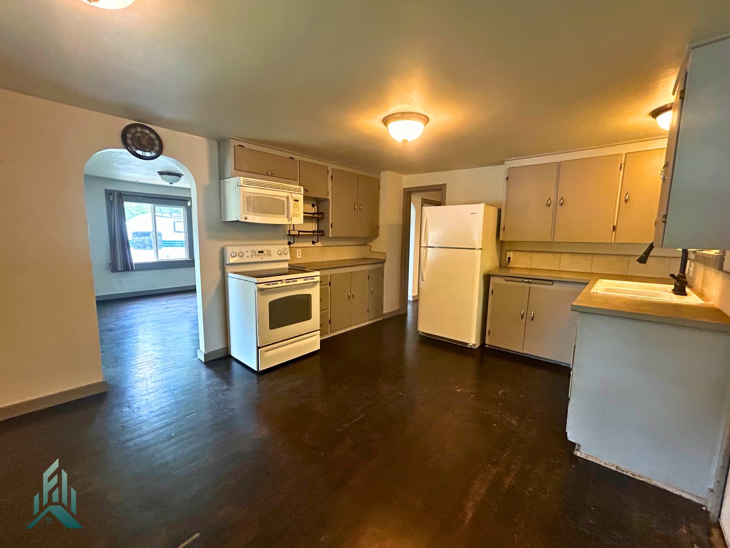 Pet-Friendly 2BR Home with Fenced Yard in Lyons – photo 4