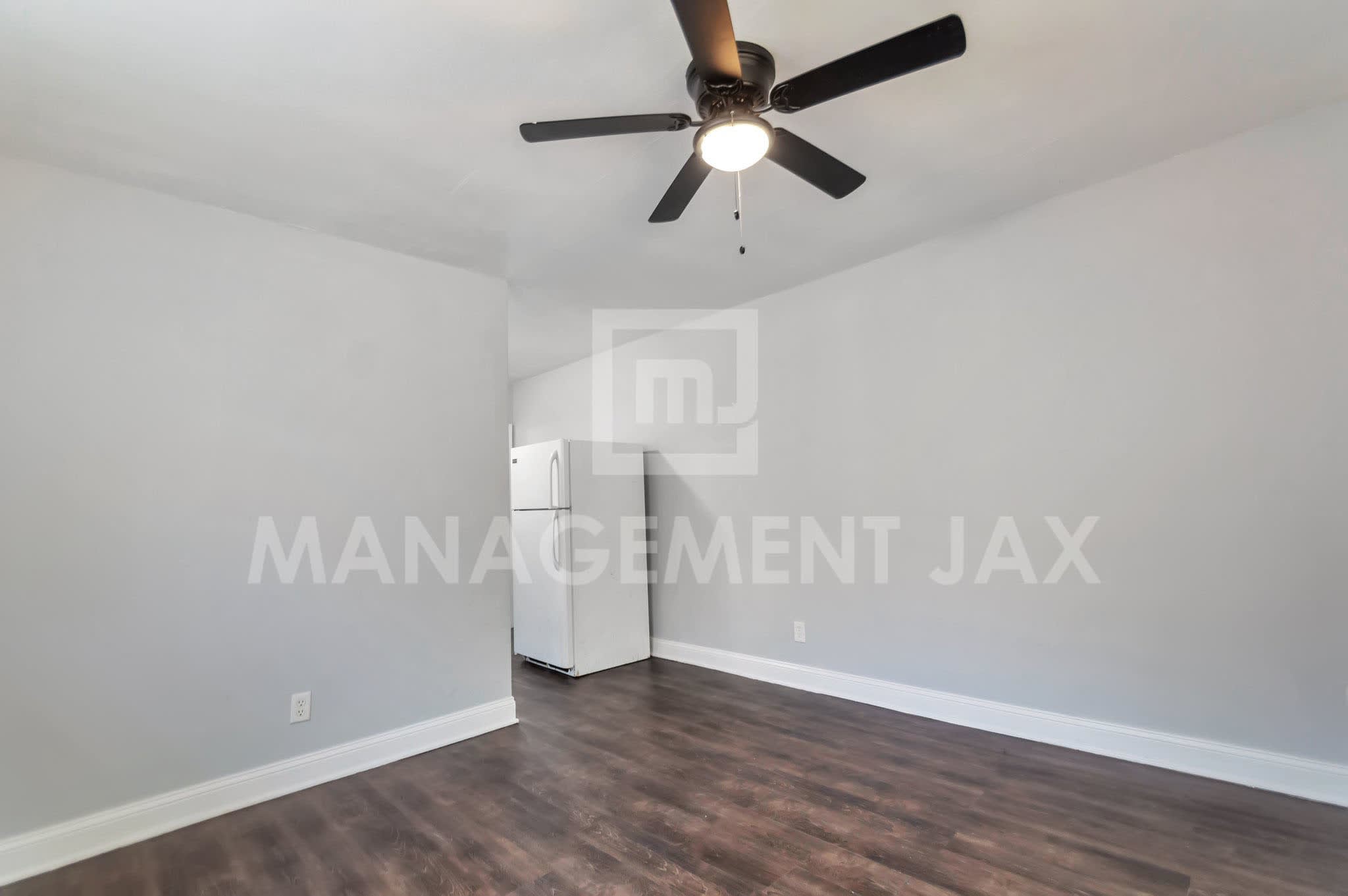1520 West 25Th Street 1 – photo 5