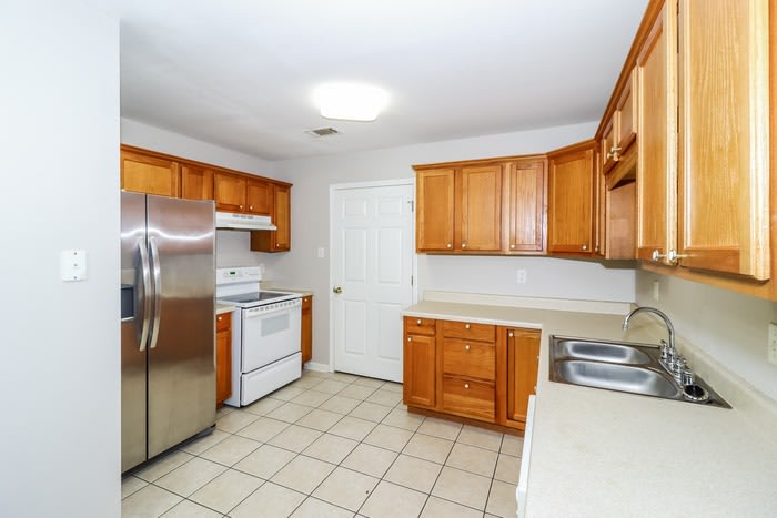 4326 Glenda Lane – photo 5