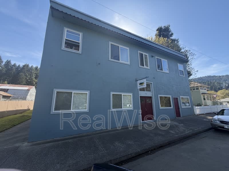 552 Pacific Ave – photo 3