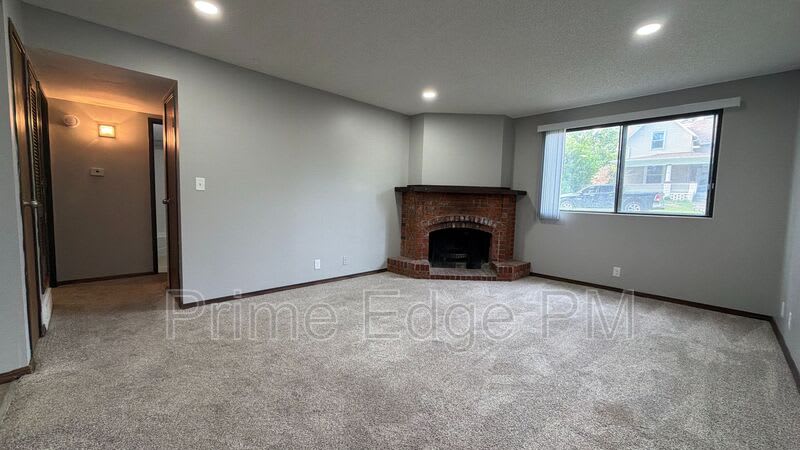 4521 Madison Avenue – photo 4