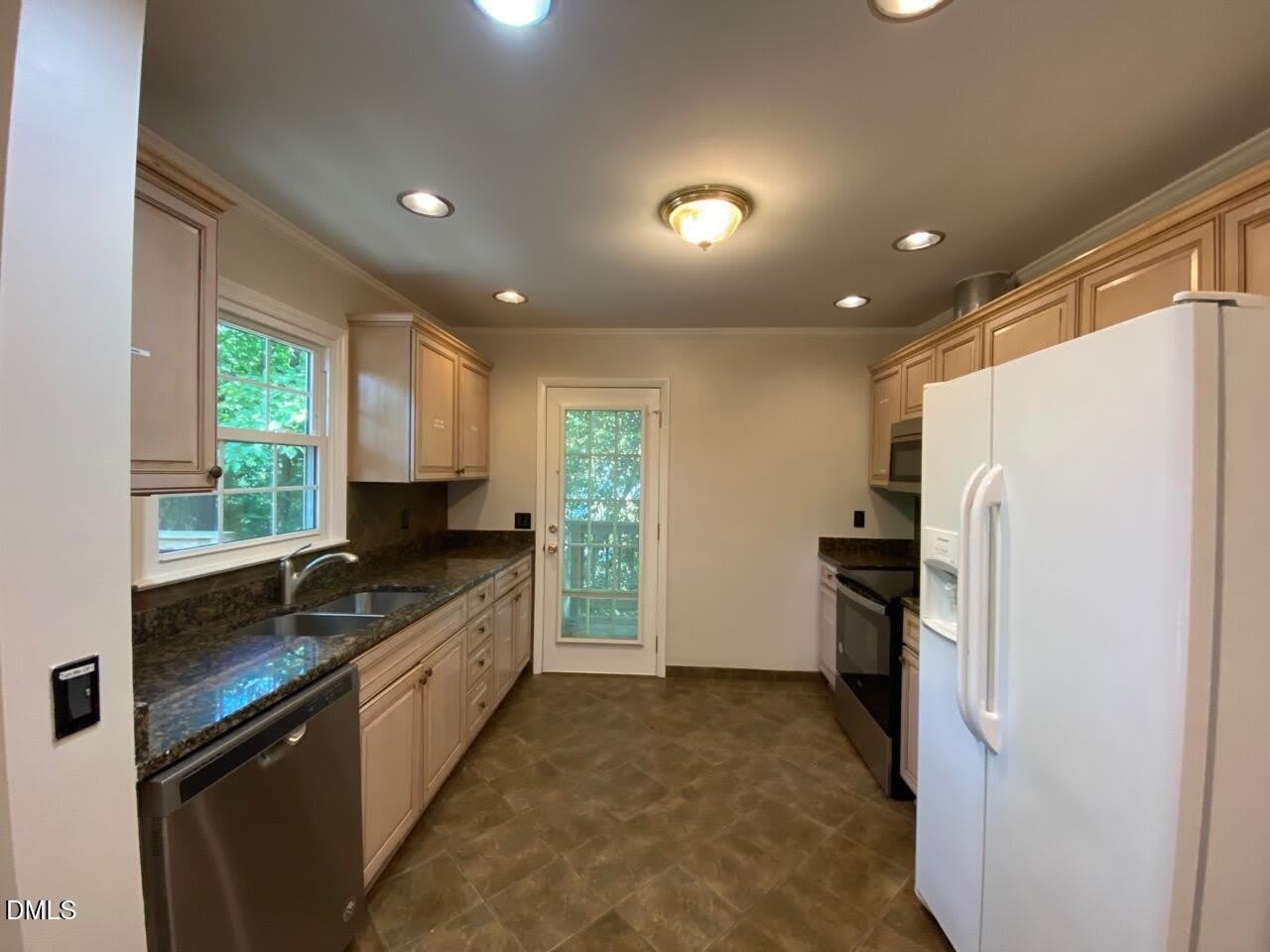 409 Killington Drive – photo 3