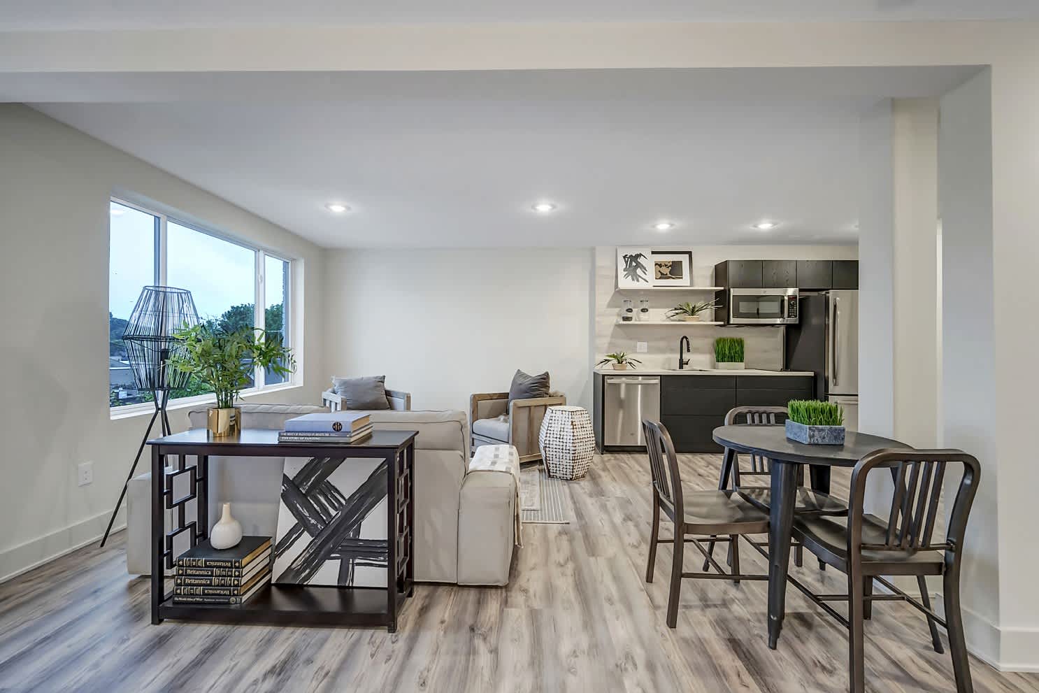 31Sixty Linwood – photo 1