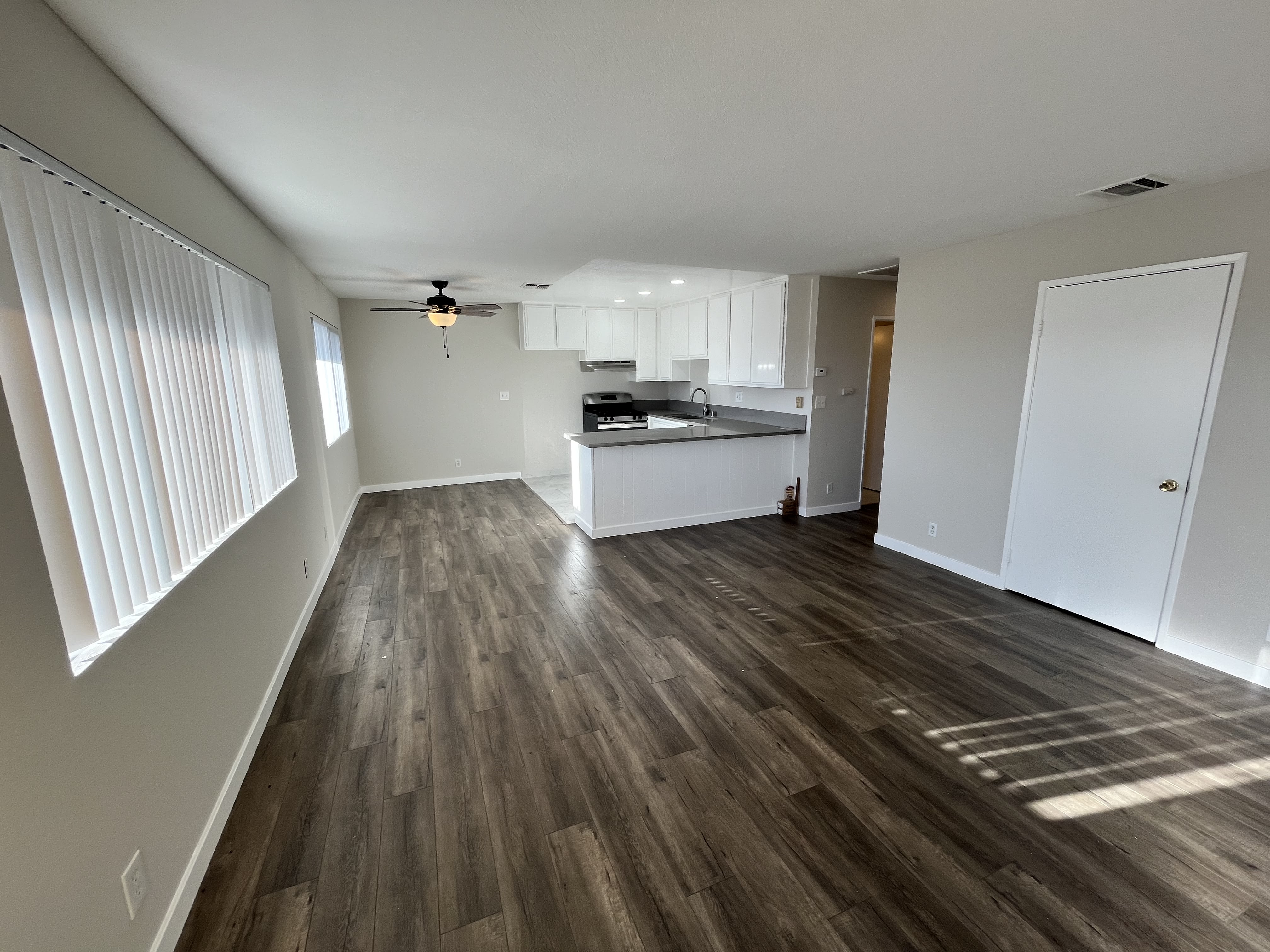 623 E Cedar Ave – photo 4