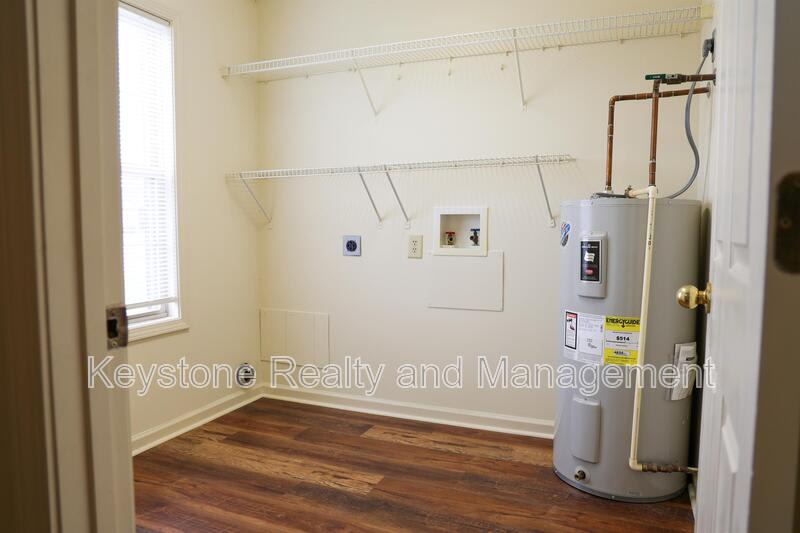 755 Sivley Road – photo 2