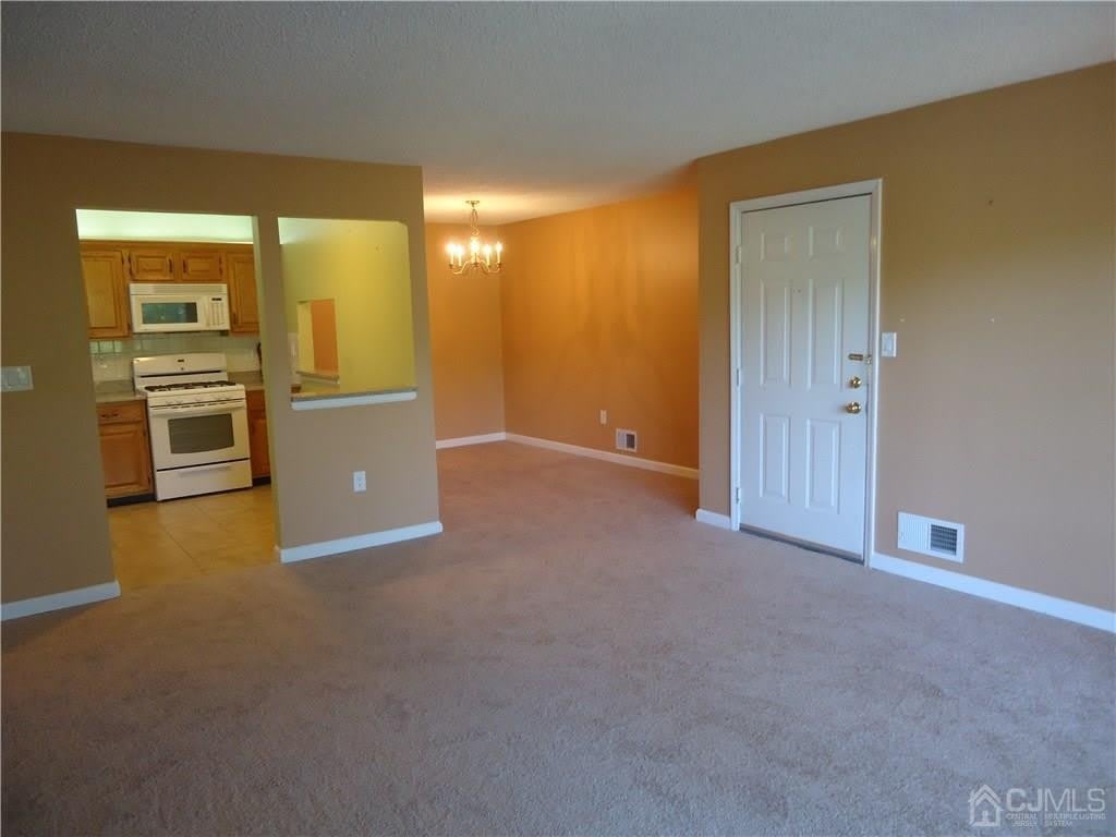 313 Wimbeldon Court – photo 1