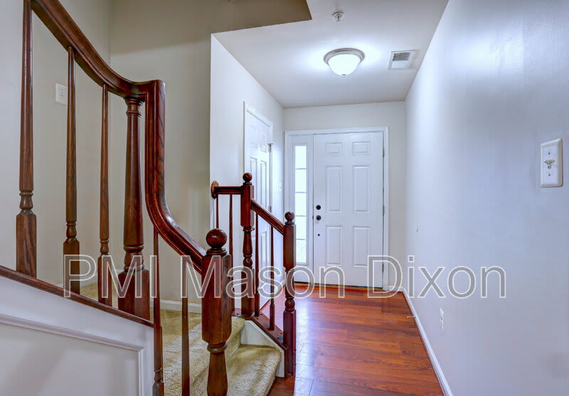 8434 Stansbury Lake Drive – photo 5