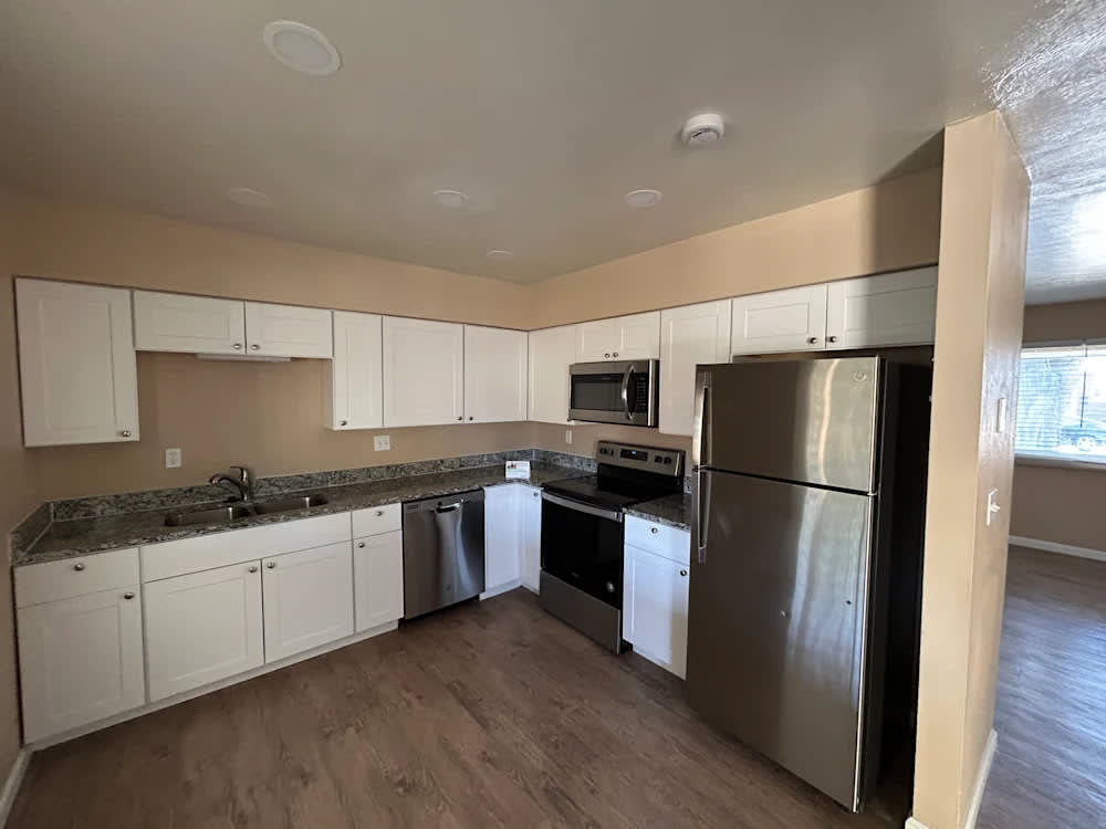 9173 Lander St – photo 4