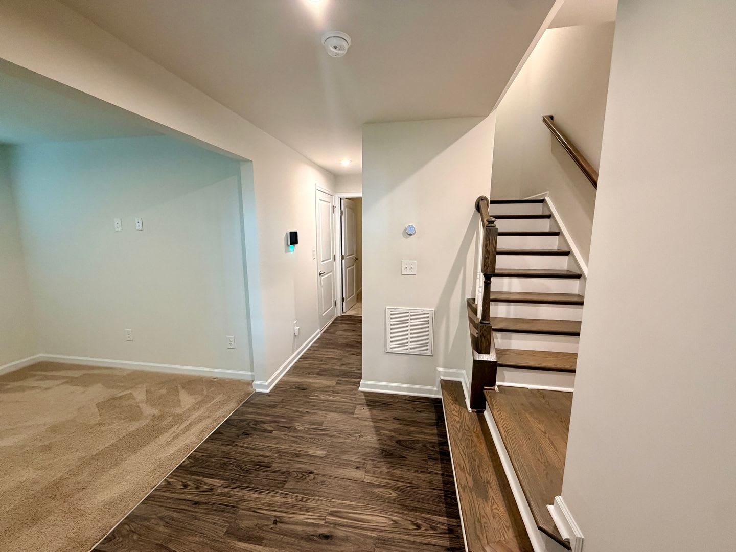3BR/2.5BA End Unit Townhome – photo 4
