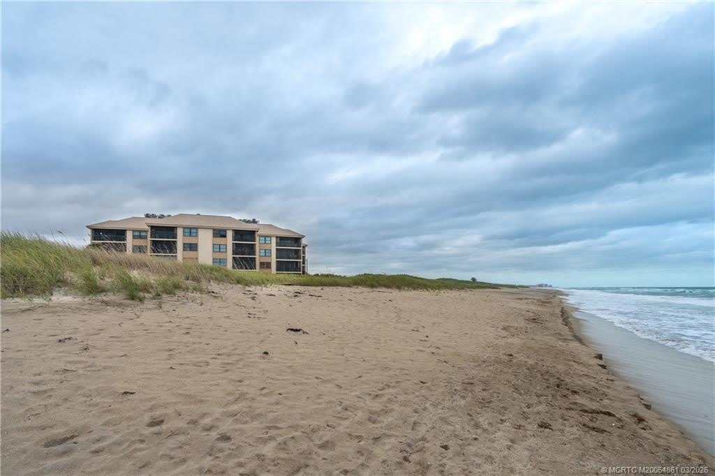 2641 NE Ocean Boulevard – photo 2