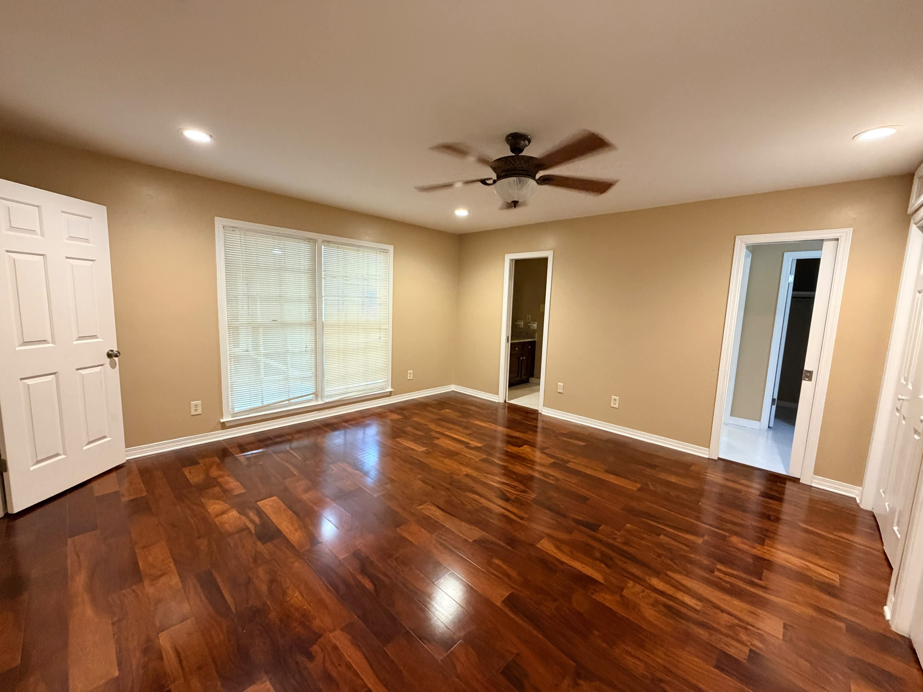 1017 Westbury Drive – photo 4