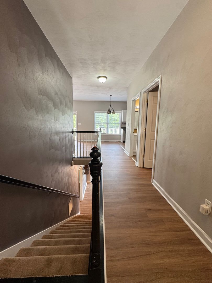 Updated and Spacious 3BR 2Bath House for rent – photo 3